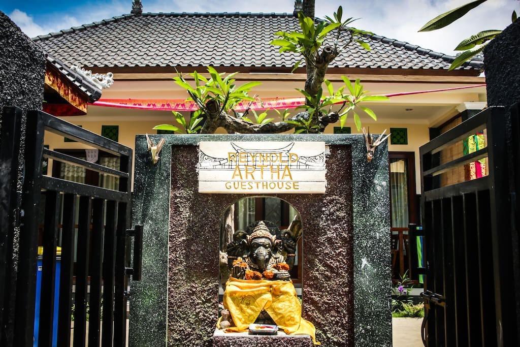 Reynold Artha Guest House Nusa Lembongan  Exterior photo